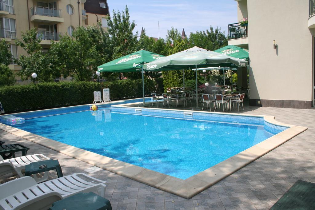 Family Hotel Aurelia ساني بيتش المظهر الخارجي الصورة