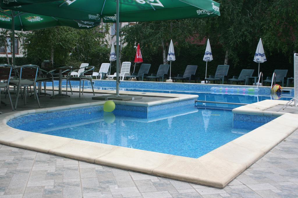 Family Hotel Aurelia ساني بيتش المظهر الخارجي الصورة