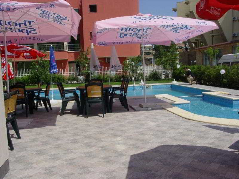 Family Hotel Aurelia ساني بيتش المظهر الخارجي الصورة